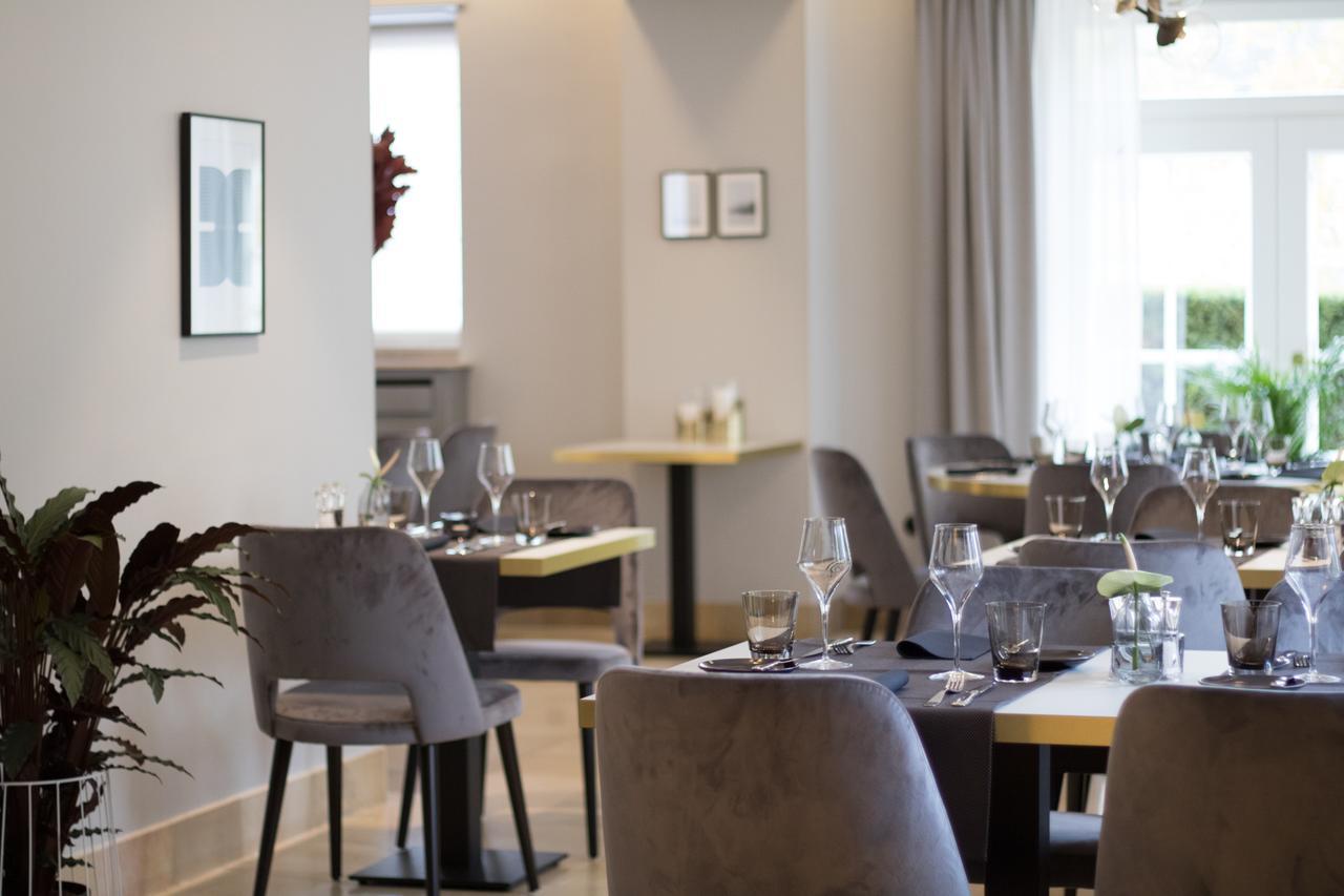 Hotel-Restaurant Beim Schlass Wiltz Buitenkant foto